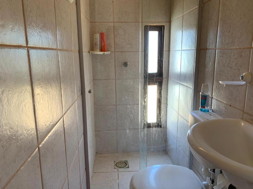 Casa De Temporada 4 Quartos Sendo 2 Suites Em Vilas Do Atlantico - 200 M Da Praia E 6 Km Da Capital Лауру-ди-Фрейтас Экстерьер фото
